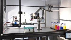 Automatisierte, robotergestützter Abbau und Analytik von Wasserschadstoffen